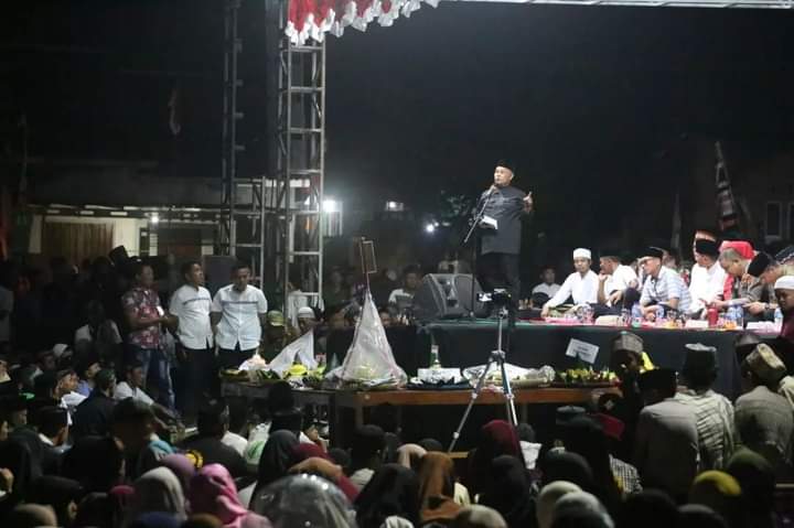 Bupati Lamsel, Nanang Ermanto Hadiri Gebyar Sholawat