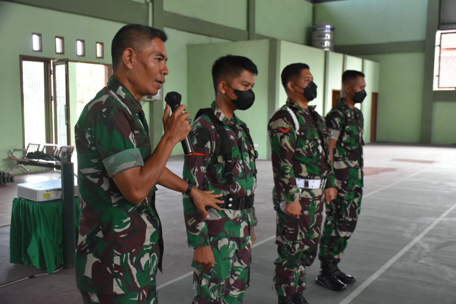 Tim Waslakgiat Permildas Kodiklatad Kunjungi Korem 091 Aji Surya Natakesuma