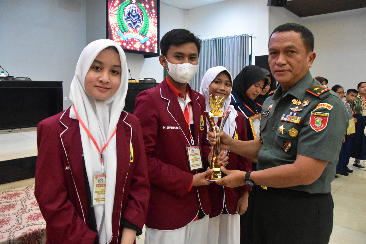 Seru! Final Lomba Cerdas Cermat Agama Islam dan Bela Negara di Korem 091/ASN”