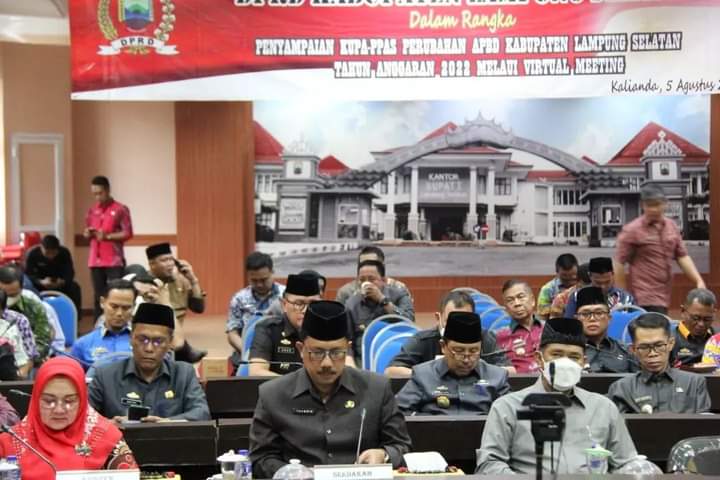 Sekdakab Lamsel Sampaikan Nota Pengantar KUPA PPAS APBD Perubahan Ta-2022