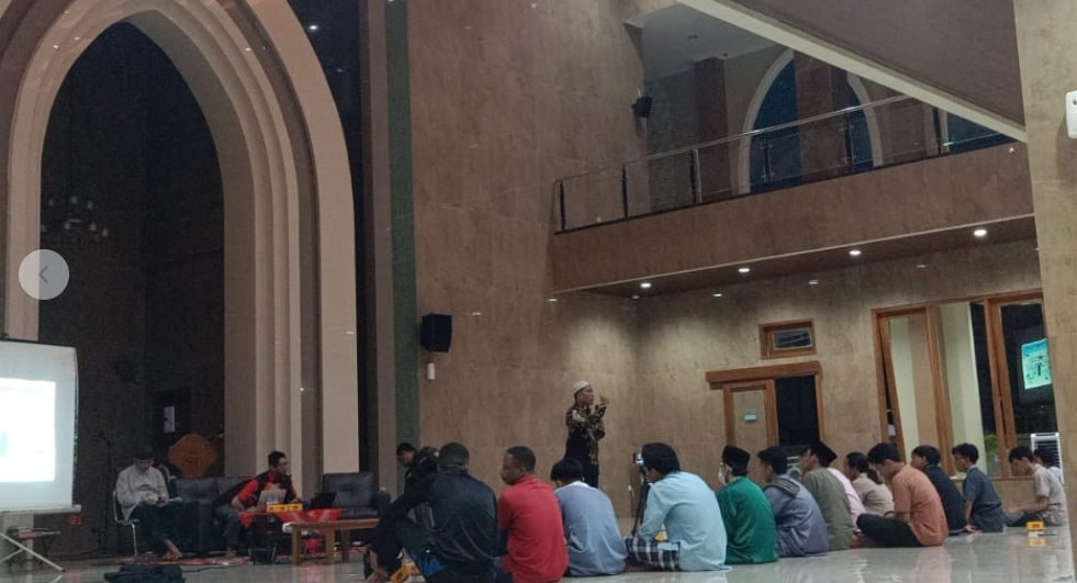 Ponpes Mahasantri KH Mas Mansyur UMS Siapkan Generasi SMART