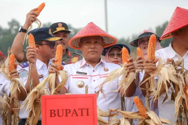Nanang Ermanto Ajak Masyarakat Menjaga Kualitas Kesuburan Tanah
