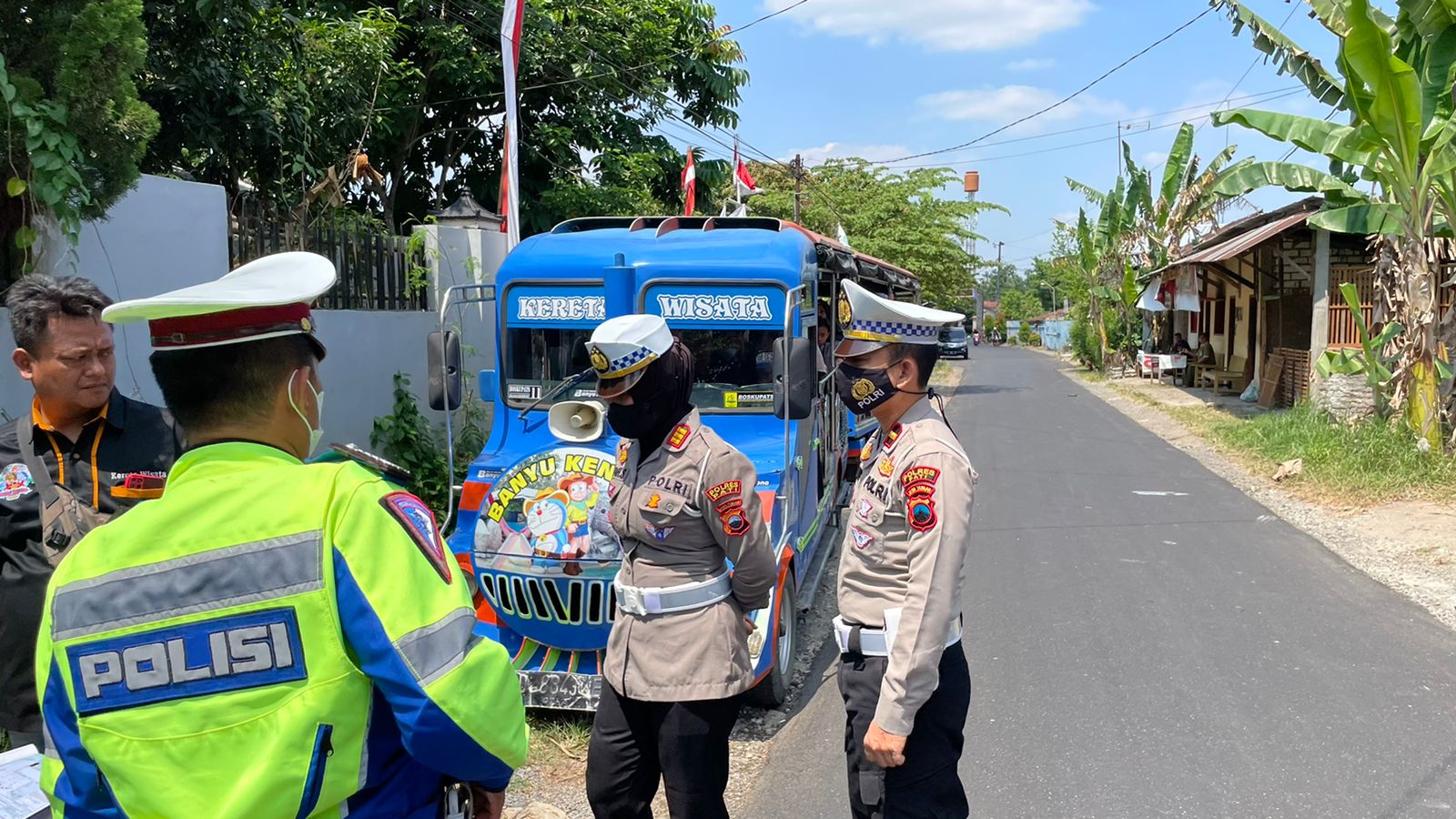 Tidak Standar, Kereta Kelinci Distop Kasatlantas Pati