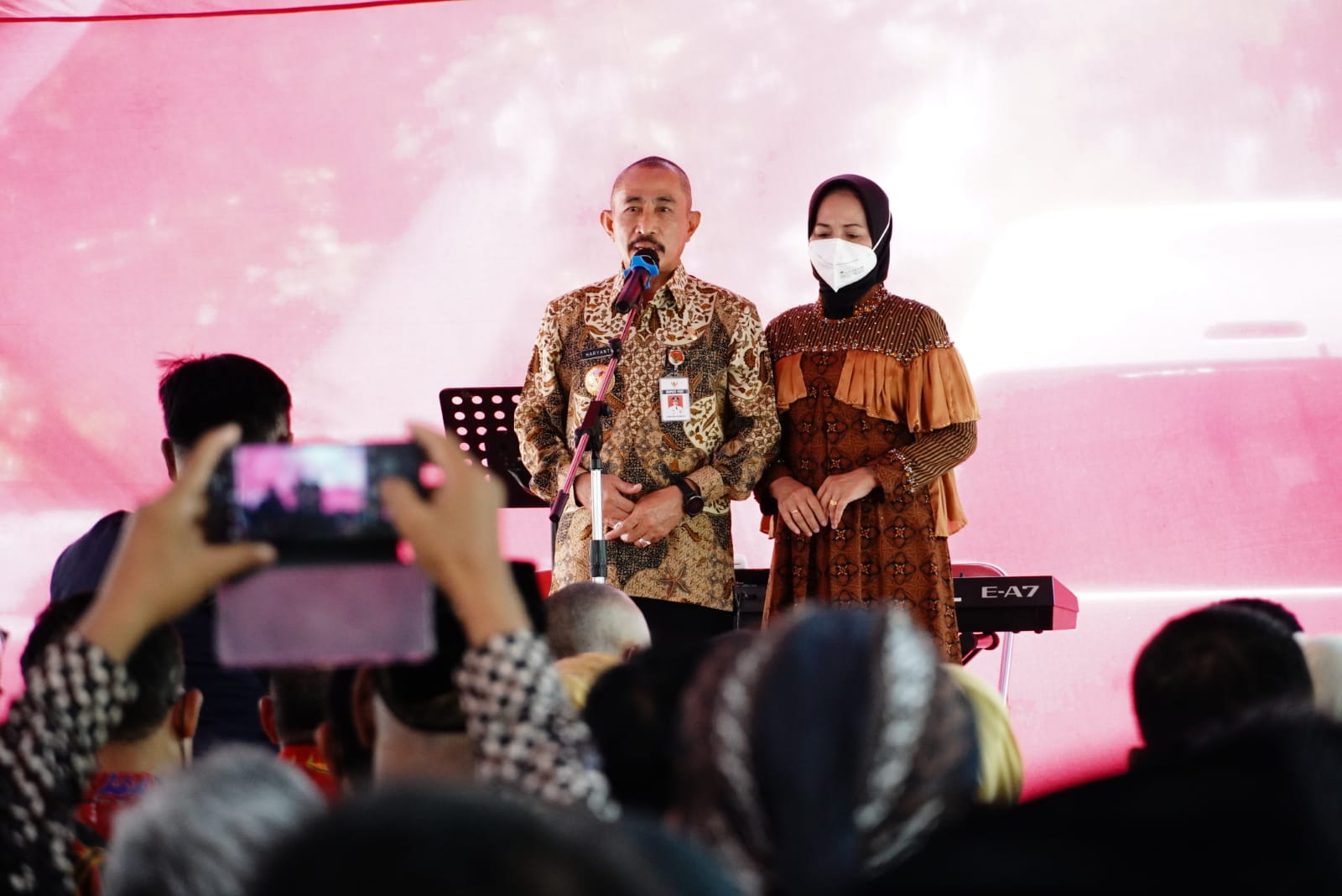 H-2 Purna Tugas, Bupati Boyongan di Kediaman Desa Raci