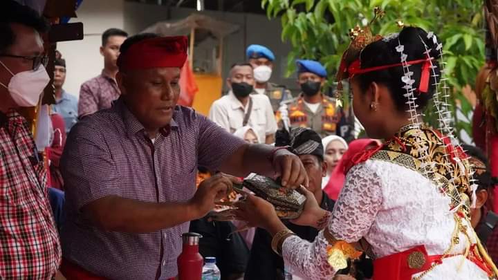 Di Way Panji, Nanang Hadiri Upacara Ke Agamaan Umat Sedarme