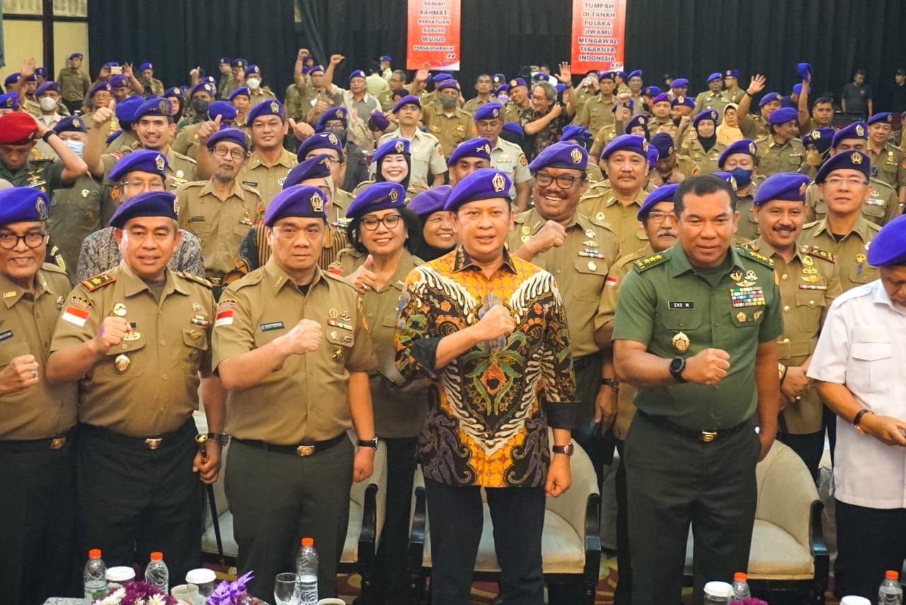 Semua Warga Indonesia Berhak dan Wajib Ikut Bela Negara