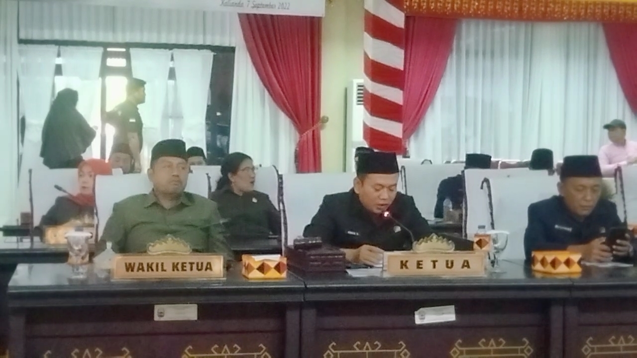 Agus Sartono Pimpin Jalanya Rapat Paripurna Penyampaian Raperda Perubahan APBD Ta-2022
