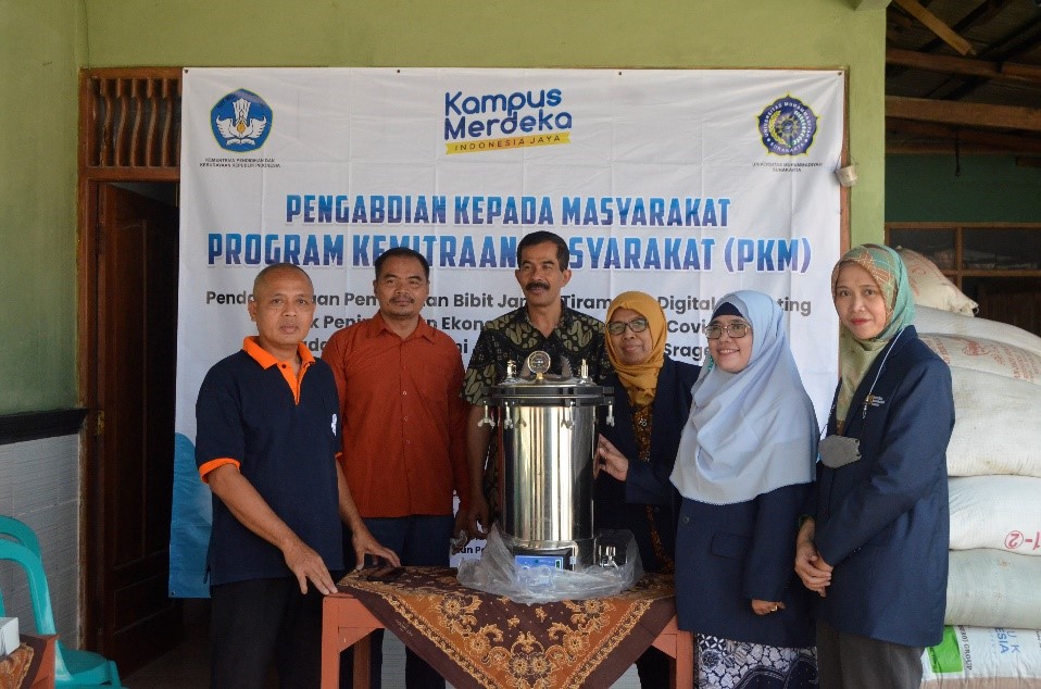 Tim PKM UMS Berikan Pendampingan Pada Kelompok Petani Bibit Jamur Tiram Bangunharjo Sragen