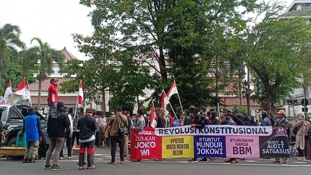 Demo Gladag, GRBS Minta MPR Memakzulkan Jokowi