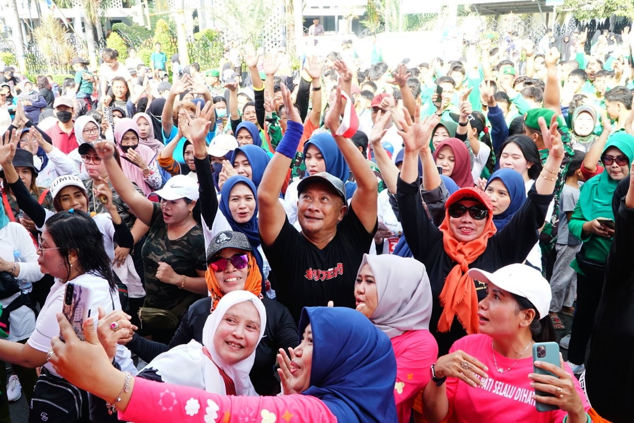 Pj Bupati Ikuti Pemecahan Rekor Senam Massal