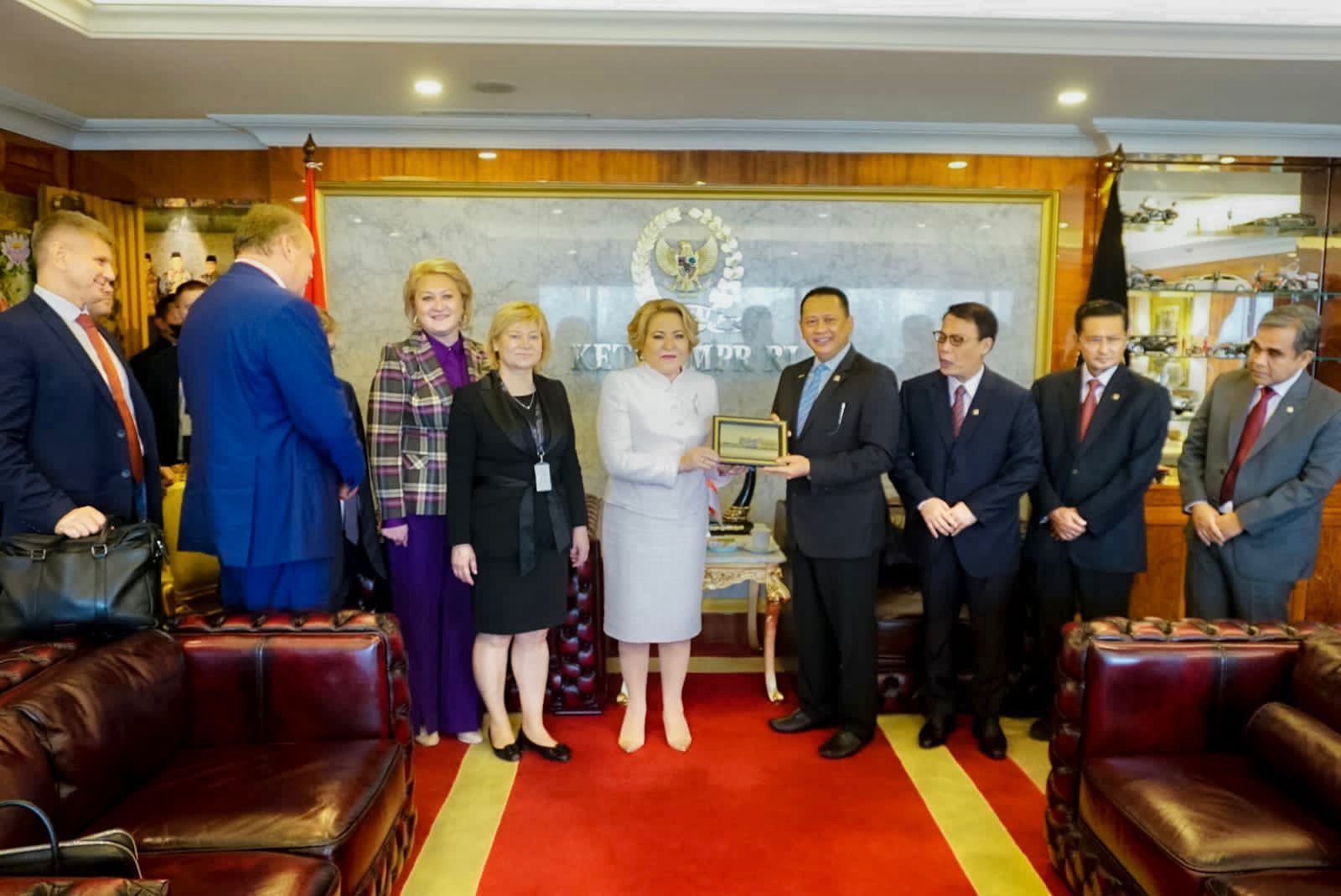 Ketua MPR RI Serukan Penyelesaian Damai Konflik Rusia – Ukraina