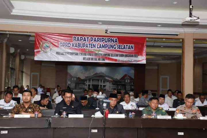 Bupati Lamsel, Nanang Ermanto Sampaikan Nota Keuangan Ranperda APBD Ta-2023