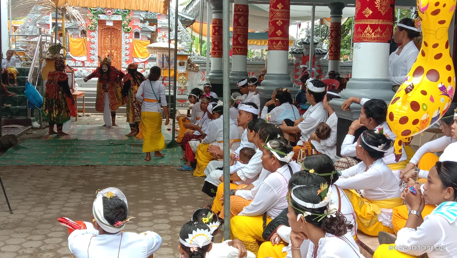 Umat Sedharma Kecamatan Candipuro Gelar Upacara Ngenteg Linggih