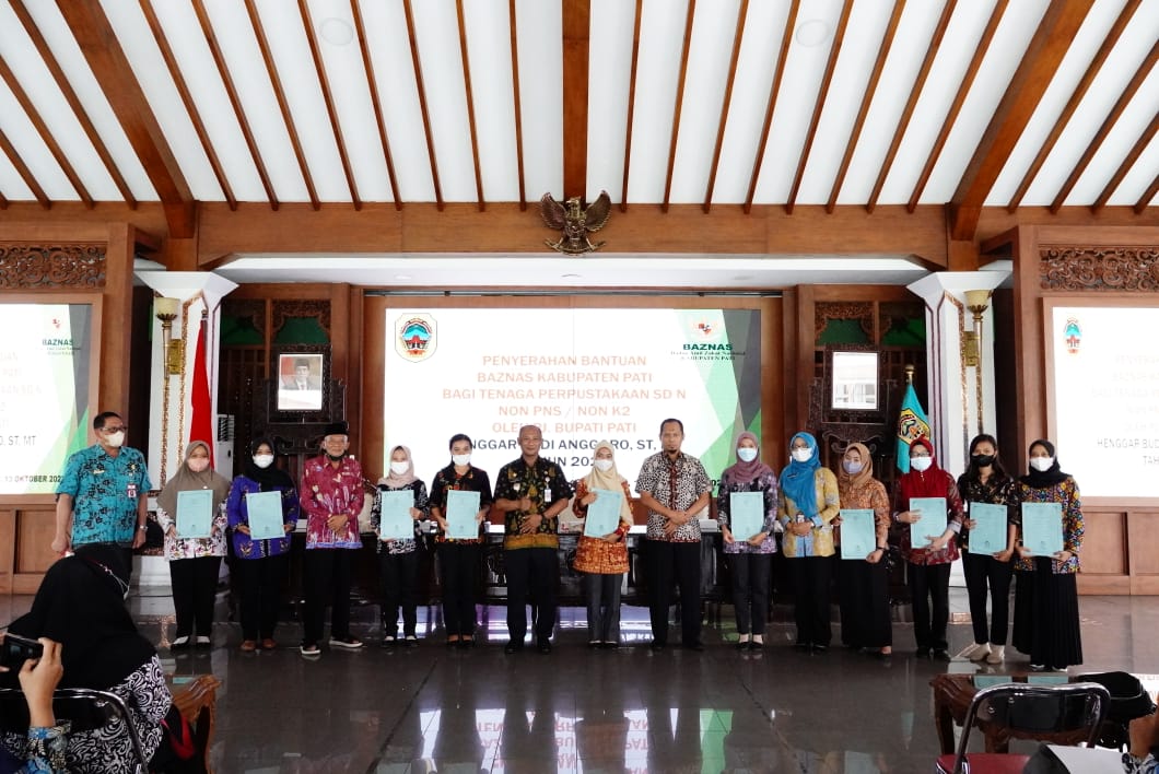 230 Pustakawan SD Non PNS Terima Bantuan dari Baznas Pati