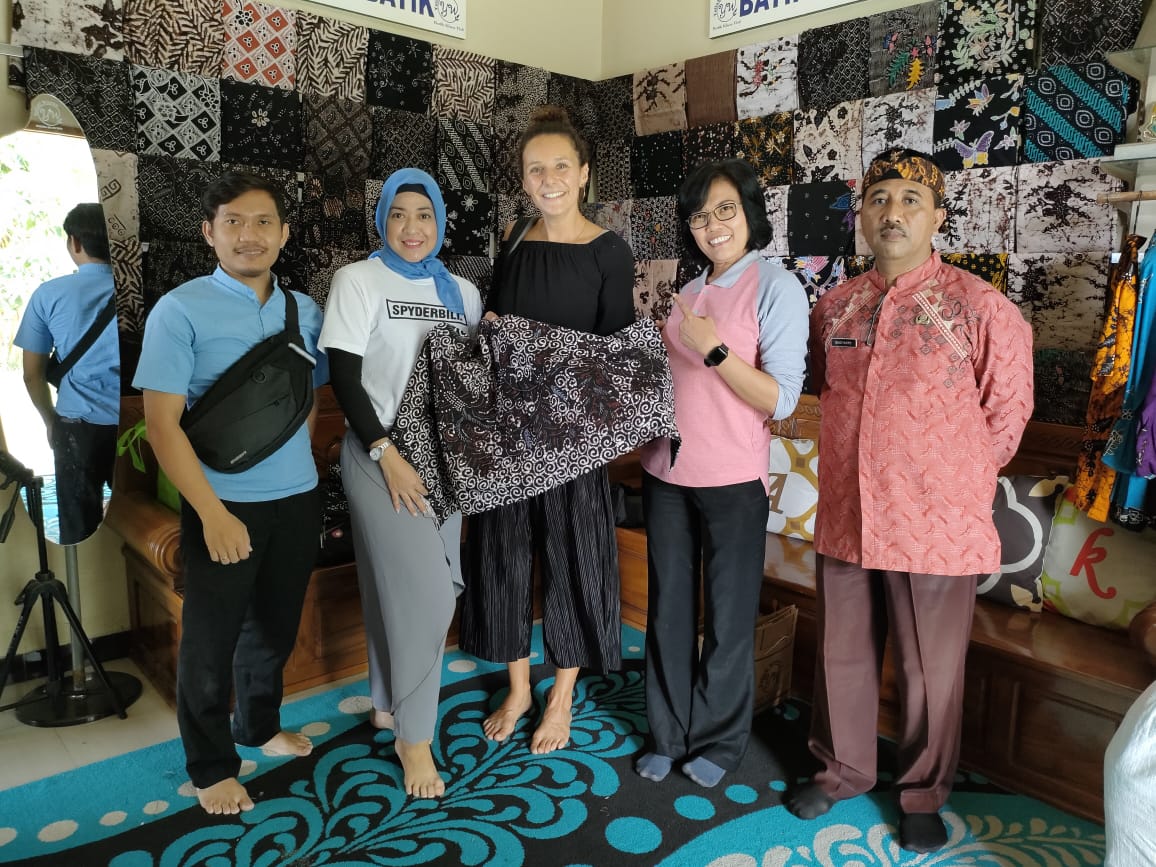 Tertarik Pariwisata Pati, Juliette Arrial dari Perancis Berkunjung