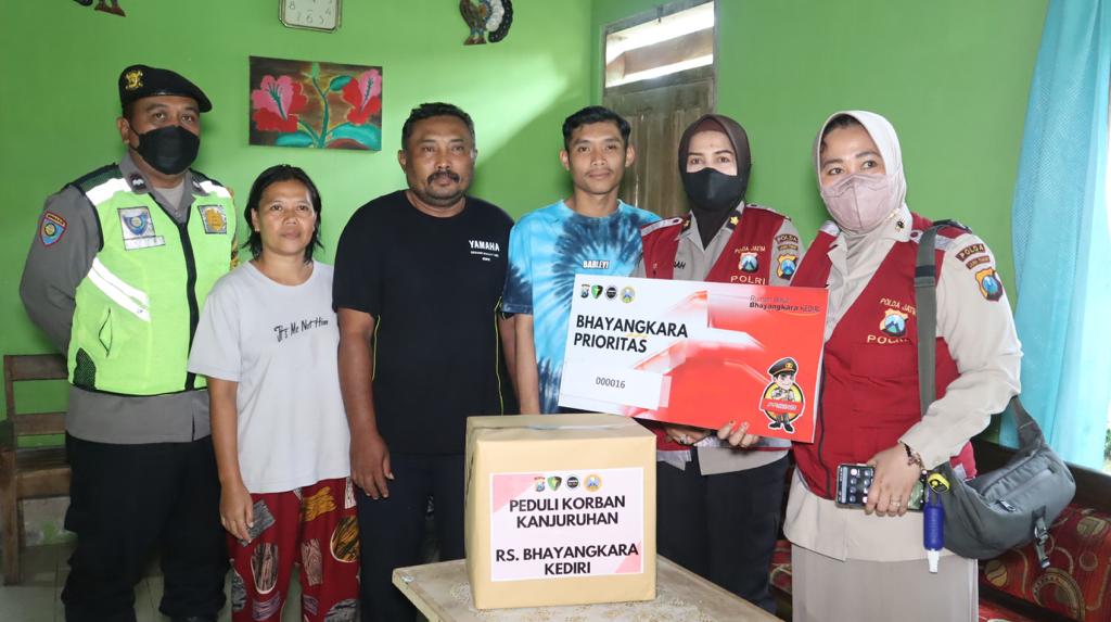 Biddokes Polda Jatim Gelar Self Healing Trauma Untuk Korban Kanjuruhan