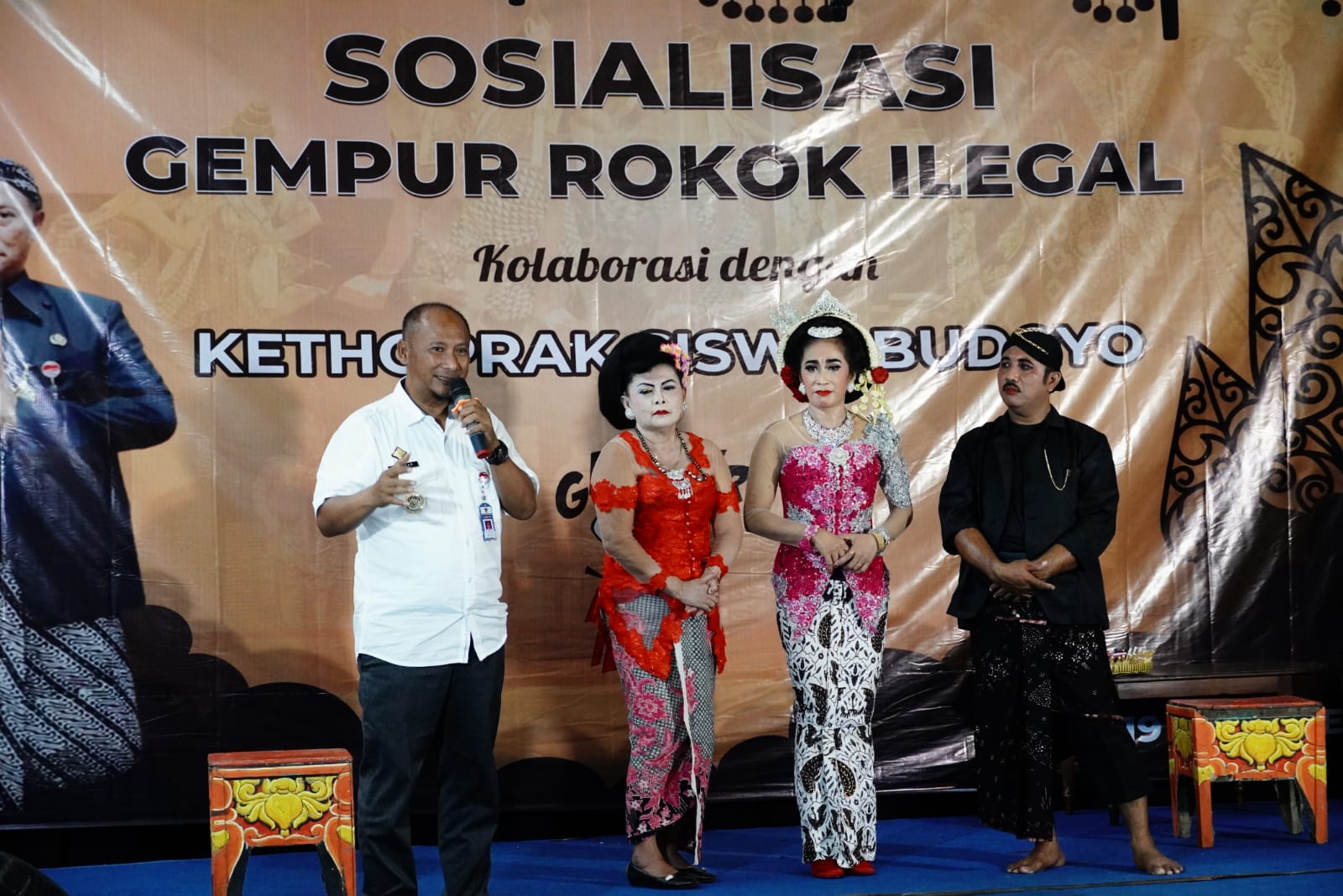 Lewat Pentas Seni, Pj Bupati Dukung Sosialisasi Gempur Rokok Ilegal