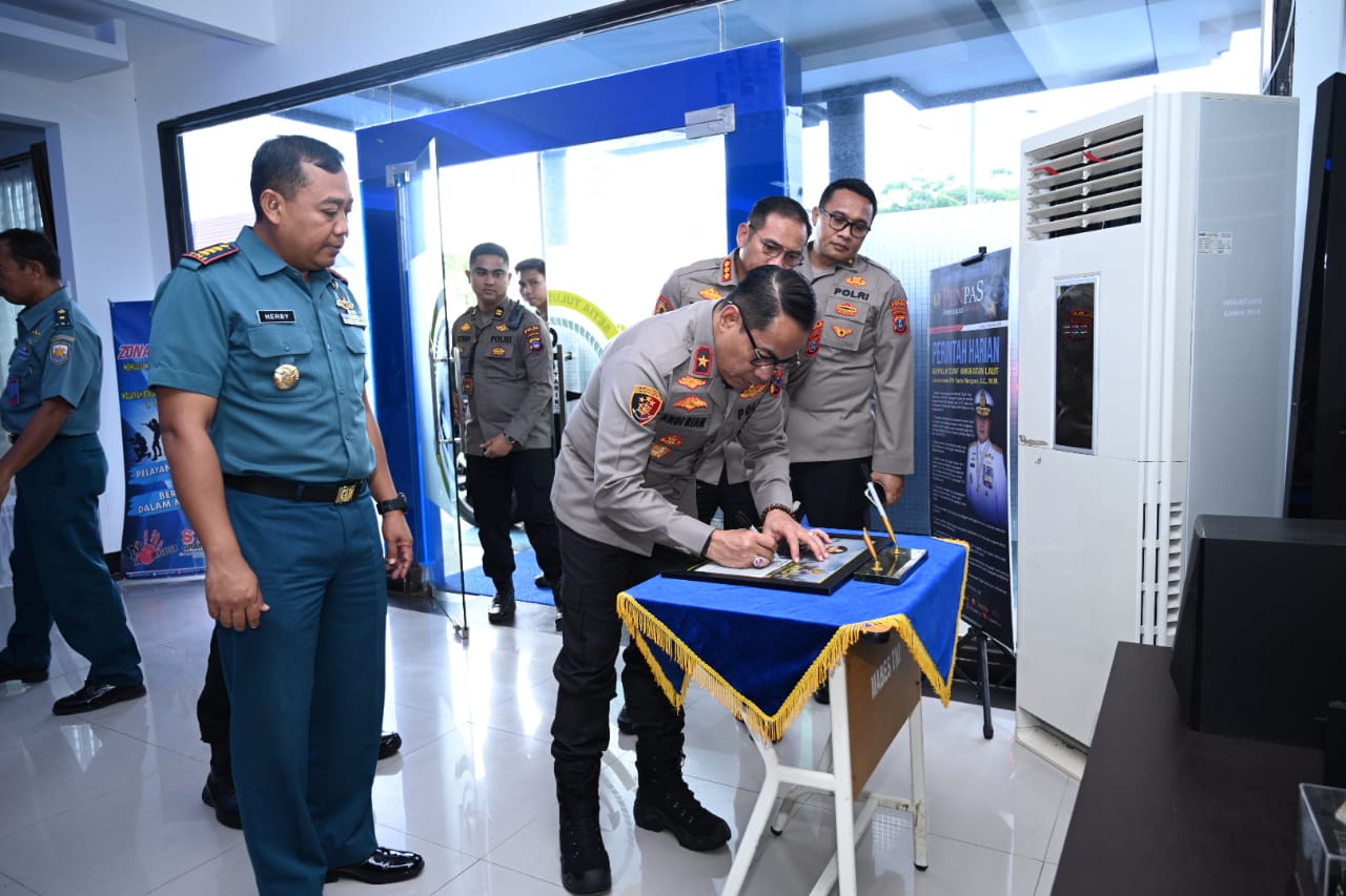 Perkuat Sinergitas, Brigjen Pol Andi Rian Silaturahmi ke Danlanal Banjarmasin