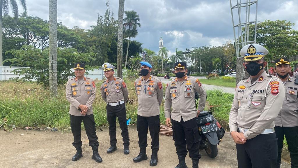 Stop Pungutan Liar!!! Kapolda Kalbar Sidak Pelayanan SIM