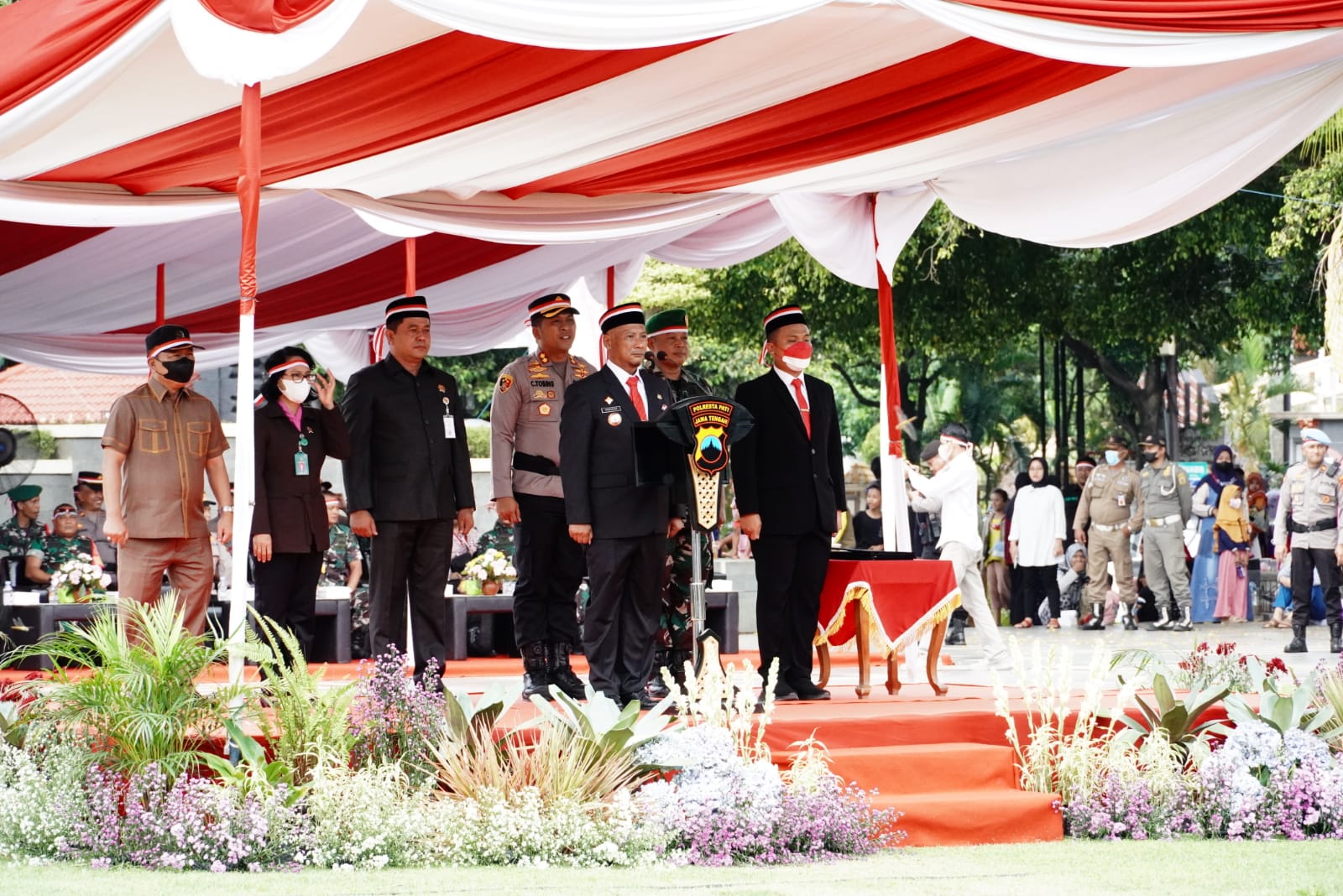 Pj Bupati Lepas Kirab 1.500 Meter Bendera Merah Putih