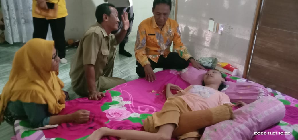 Usai Gelar Sosper No:4 Tahun 2015, Agus Sutanto Sambangi Penderita Lumpuh Layu
