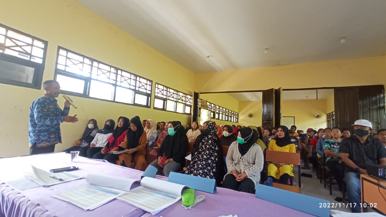 Stanislaus Hamis, Pimpin Rapat Kredit Poin Pelanggaran Siswa Bersama Orang Tua Siswa