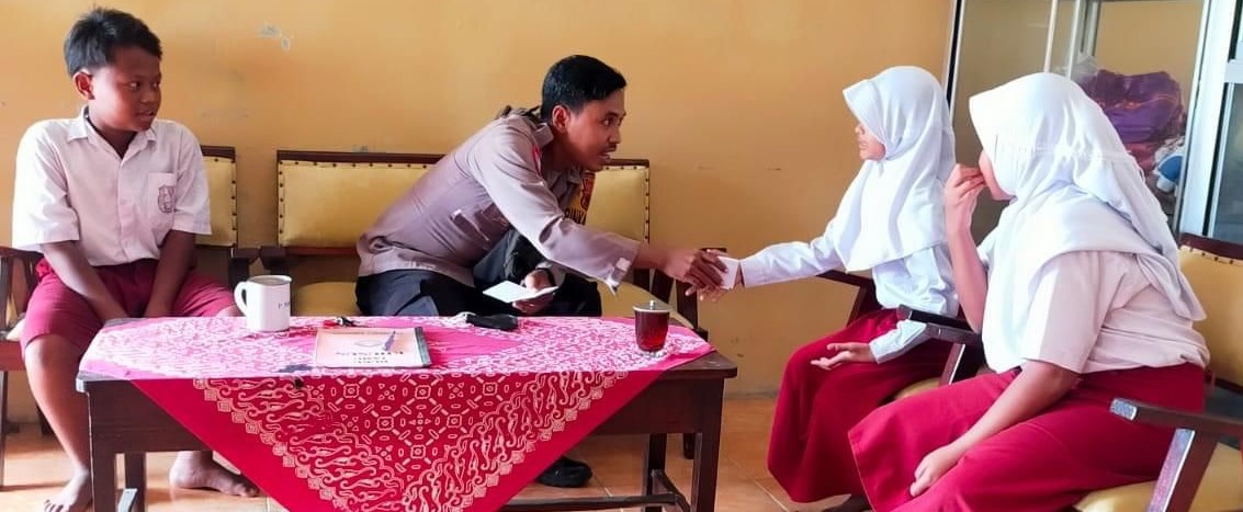 Perhatian ke Anak Didik !!! Aipda Kamaludin Berikan Himbauan