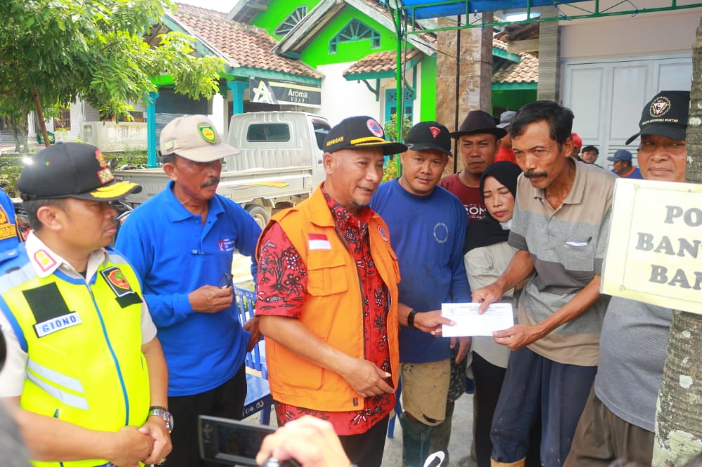 Banjir Bandang, Pj Bupati Siapkan Dapur Umum Tak Boleh Kekurangan Logistik