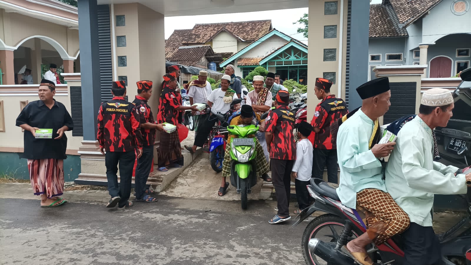PAC Pemuda Pancasila Kecamatan Sidomulyo Terus Berbuat Dengan Tema Jum’at Berkah
