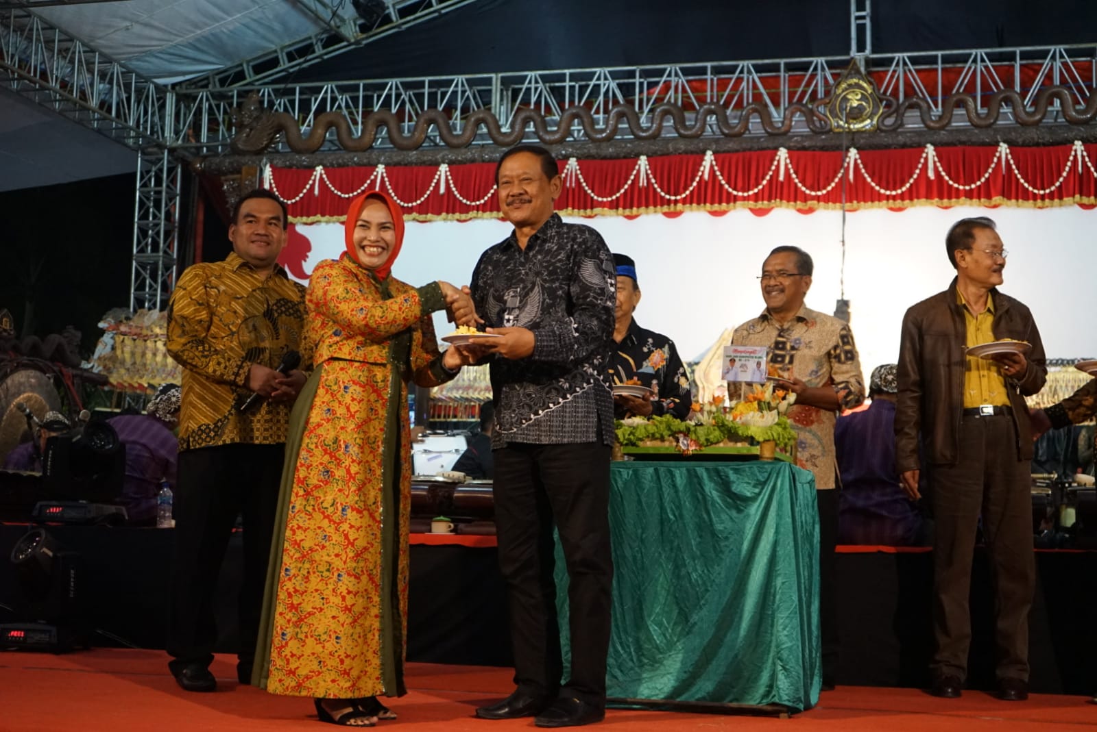 Malam Resepsi Hari Jadi Blora Bak Reuni Mantan ” Penggedhe ” di Blora