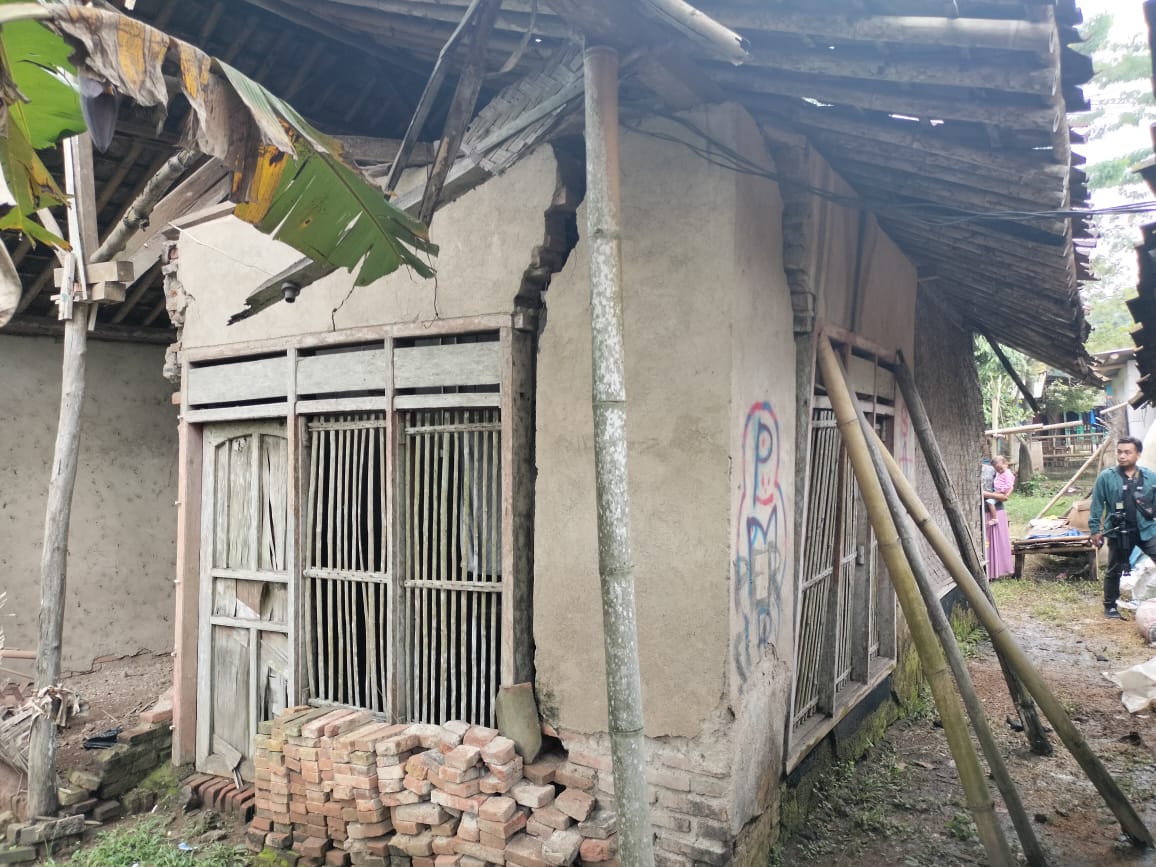 Rumah Rusak dan Memperihatinkan, Inilah Ungkapan Majais