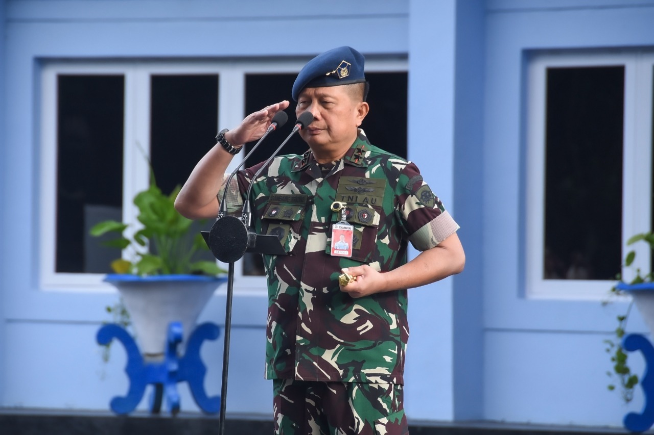 Gelar Apel Pagi, Bambang Triono, M.Tr.(Han) Gelar Pasukan