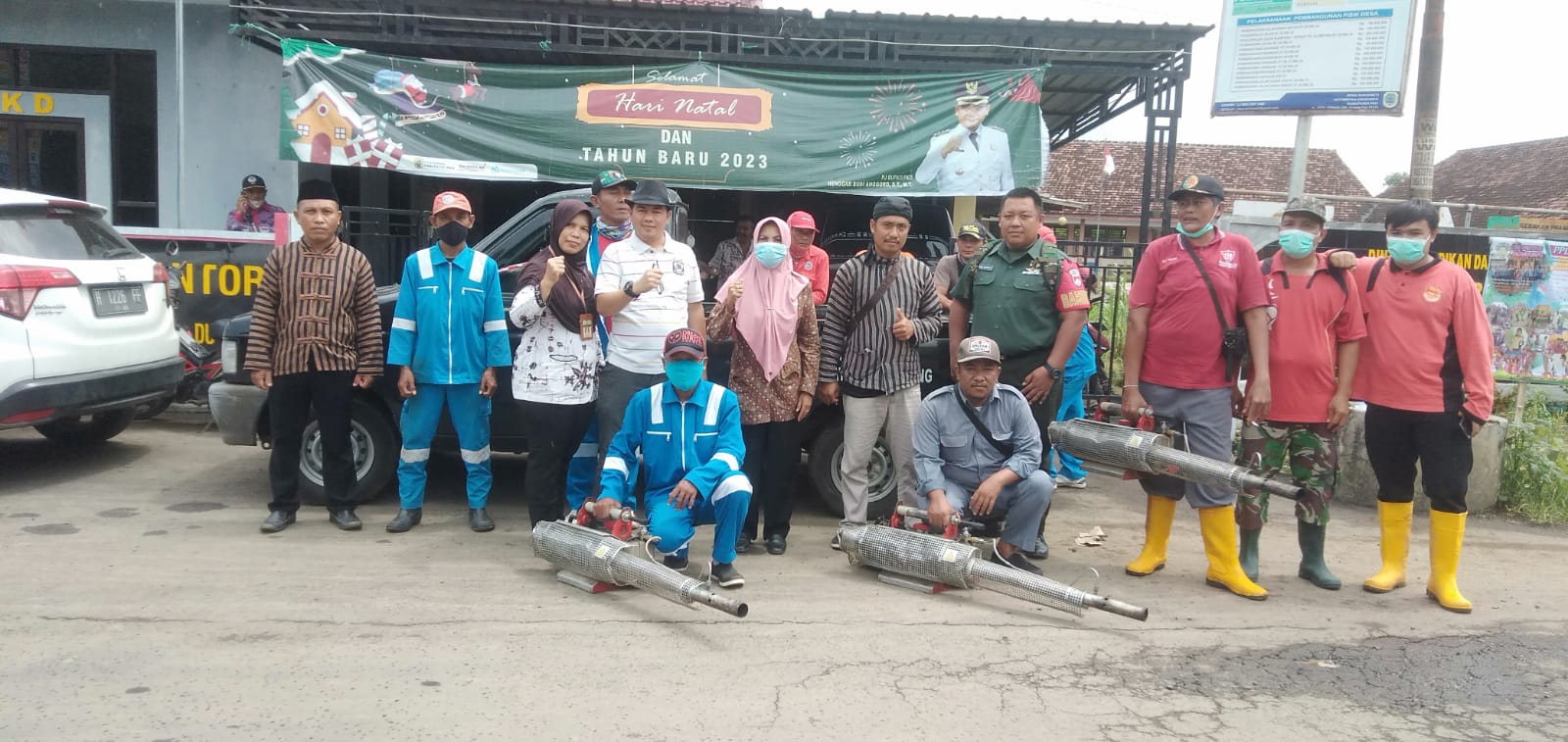 Fogging ke Rumah Warga, Kades Dukuhseti Peduli Kesehatan