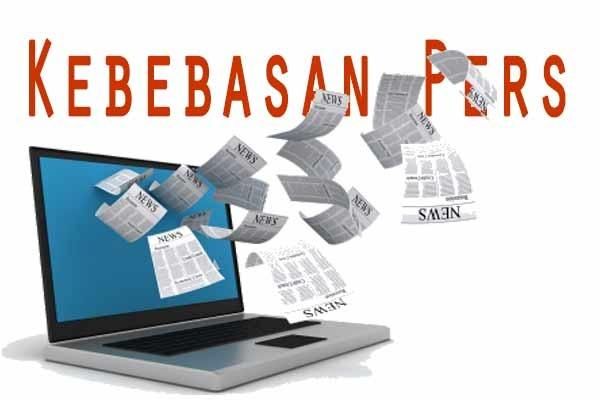 Kebebasan Pers, Media adalah Kontrol Sosial dan Pilar Keempat Demokrasi
