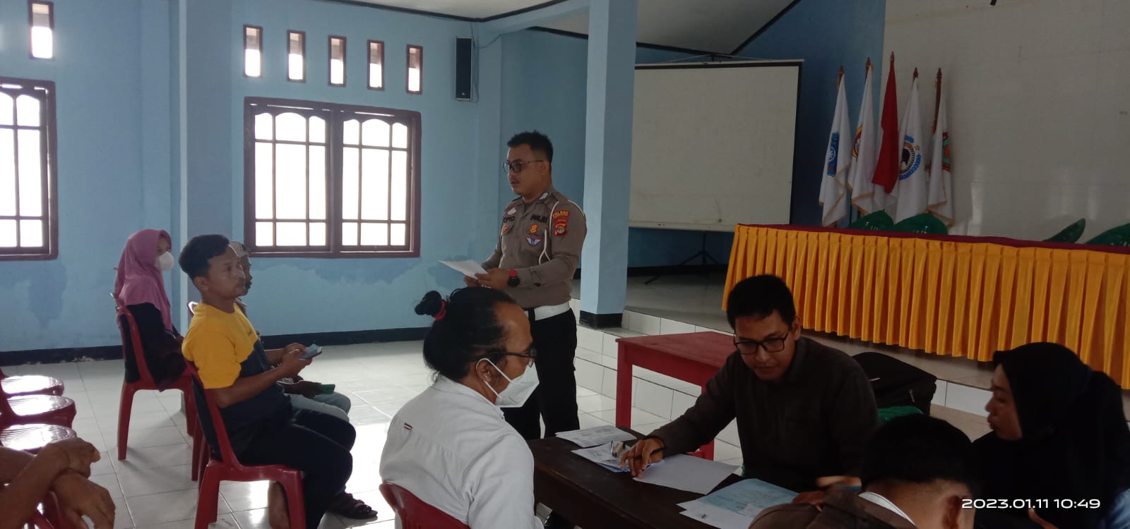 Bus SIM Keliling Satlantas Polres Lamsel Buka Layanan di Desa Titiwangi