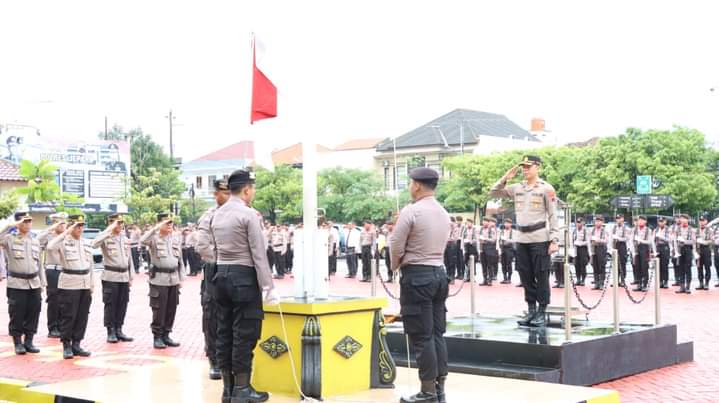 Polres Jepara Gelar Upacara Bendera