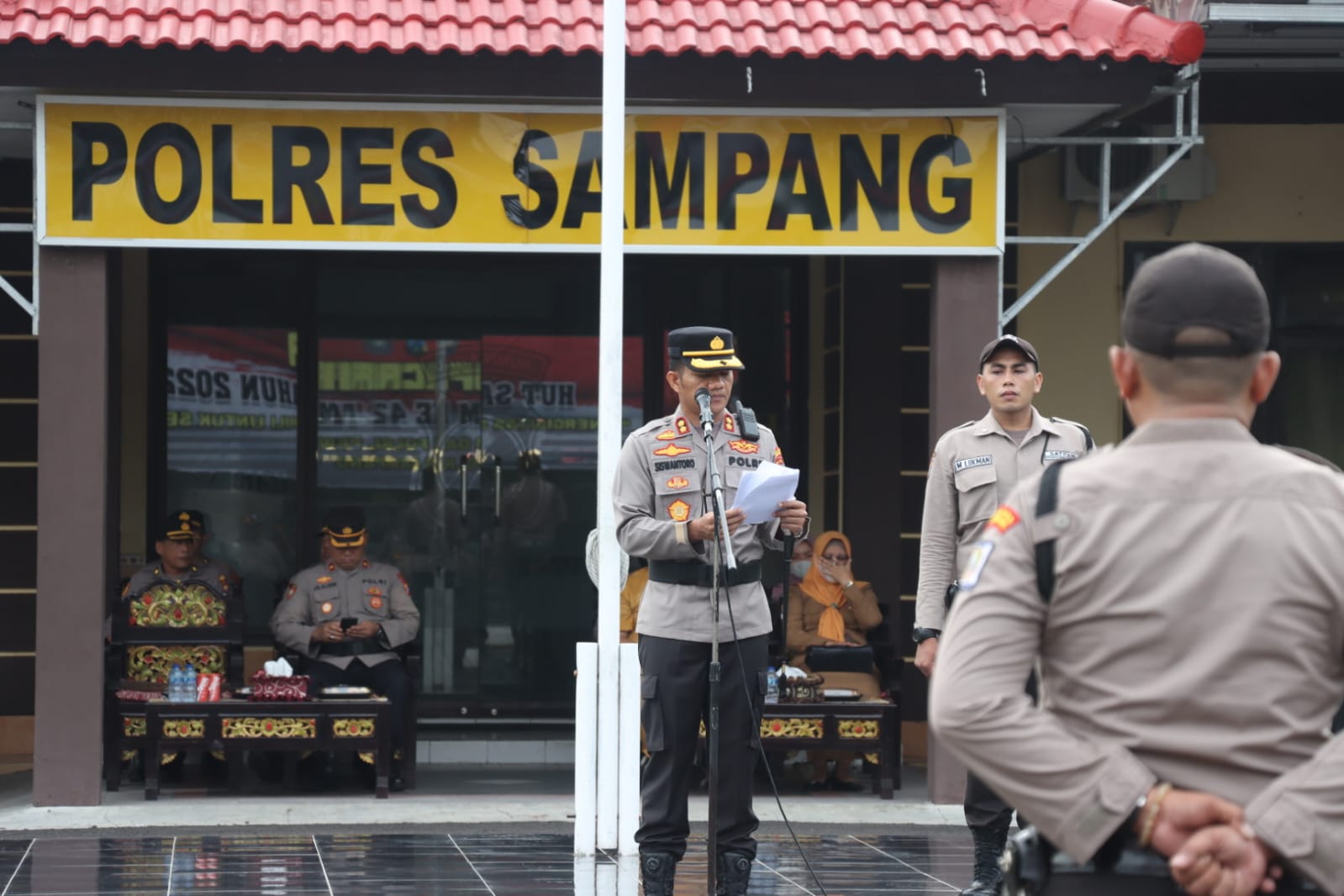 AKBP Siswantoro Pimpin Upacara Hari Satpam ke 42