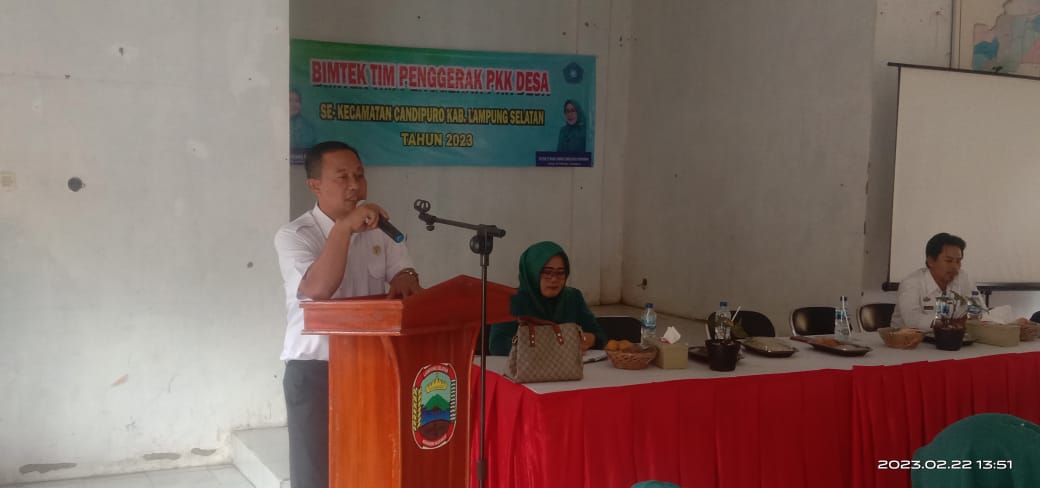 Secara Resmi Camat Candipuro Ahmad Sholatan Membuka Bimtek TP-PKK Se-Kecamatan