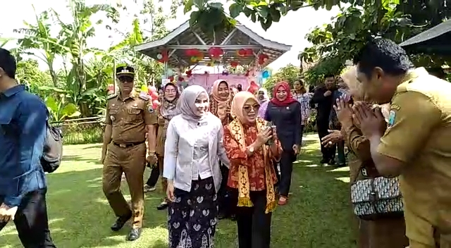 Duta Swasembada Gizi Lamsel Sambut Kunjungan Kemendes PDTT Di Jatiagung