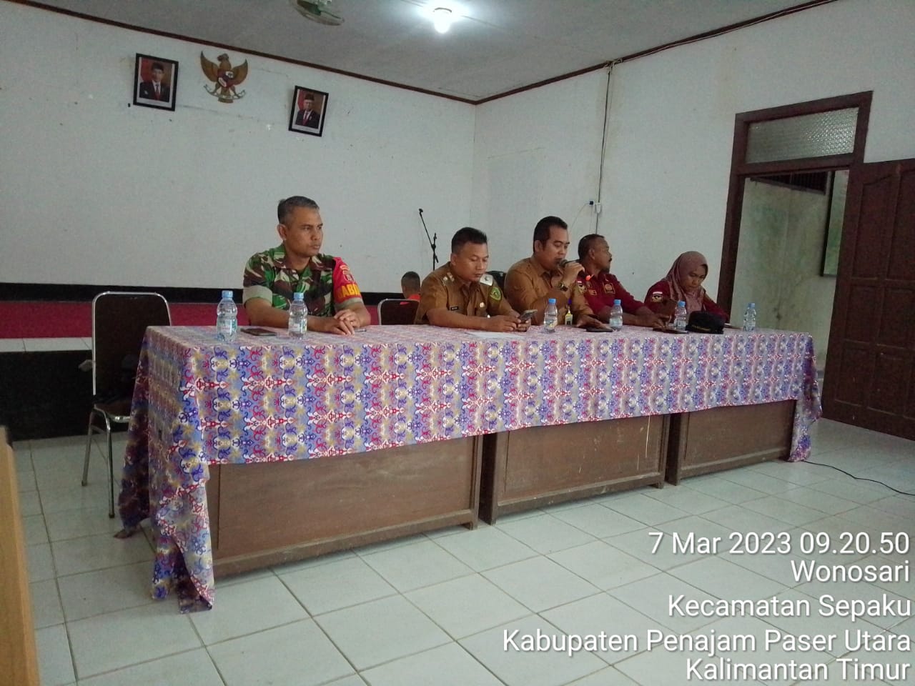 Babinsa Koramil Sepaku Sertu Syamsul Anwar Hadiri Rapat Koordinasi  Peringatan HUT Desa Wonosari Ke 40