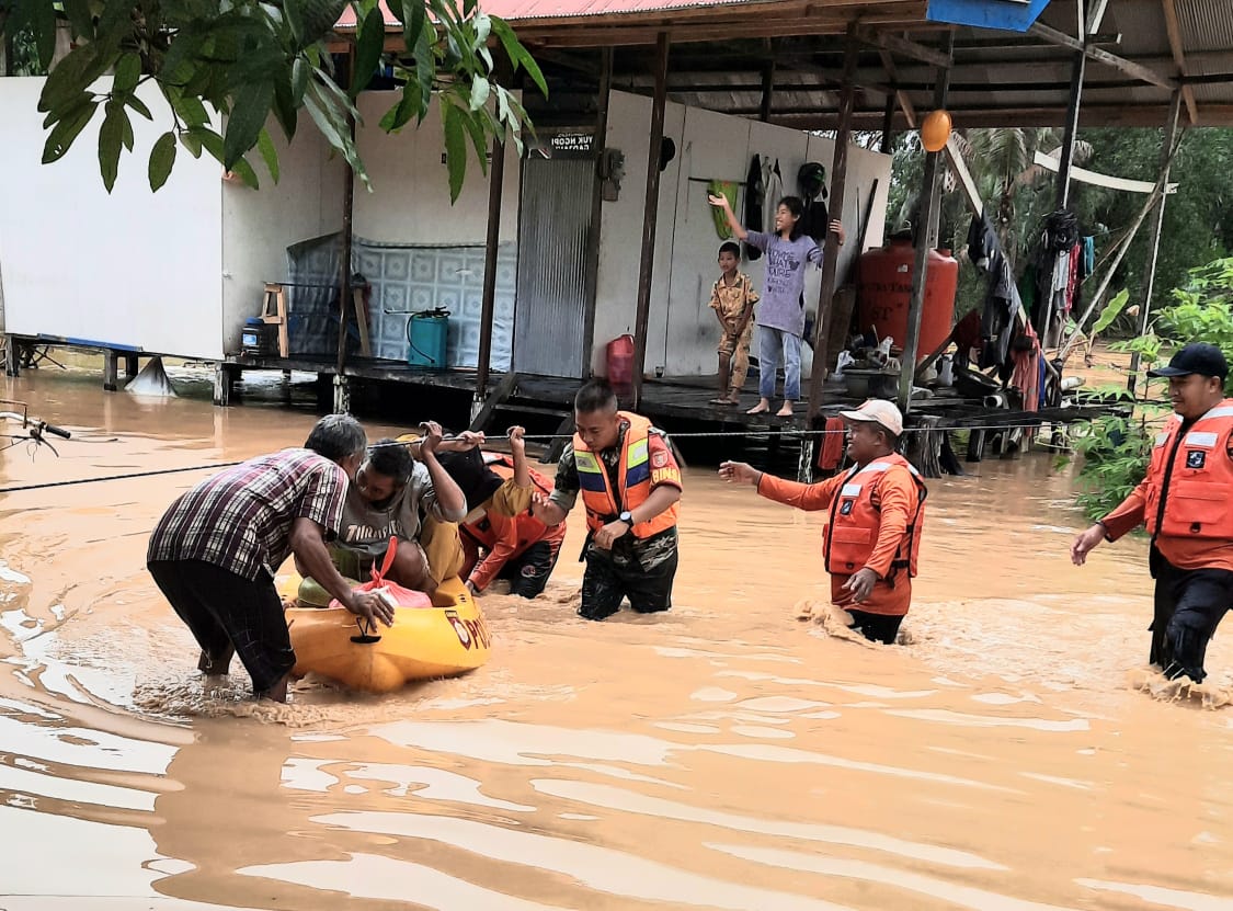 Cepat Dan Tanggap, Petarung-Petarung IKN Tanggani Bencana Banjir Di Wilayah Binaan