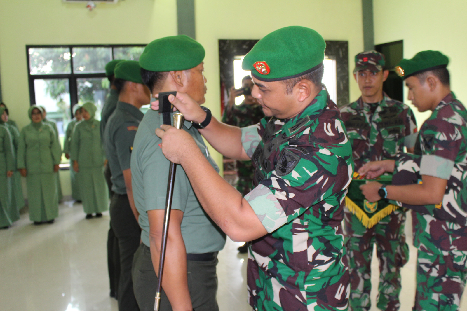 Dandim 0421/Ls Pimpin Acara Tradisi Satuan