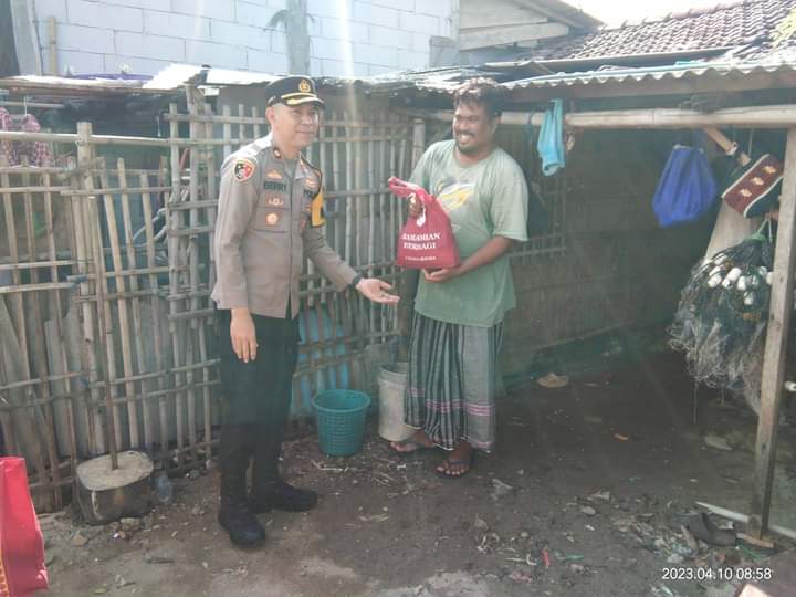 Kepedulian Sesama, Polres Jepara Gencarkan Berbagi ke Warga
