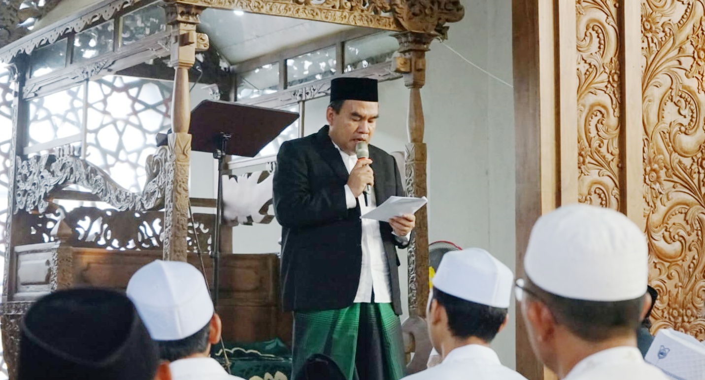 Sholat Id di Masjid Agung Baitunnur, Bupati Arief Sampaikan Komitmen Keberlanjutan Pembangunan