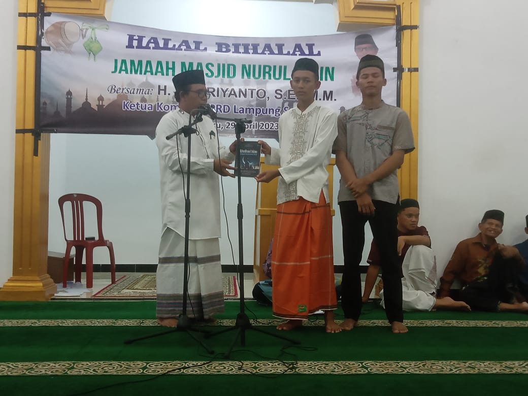 Ketua Komisi I DPRD Lamsel Dari Fraksi Gerindra Dwi Ajak Para Remaja Untuk Lebih Bijak Dalam Berkonten di Medsos