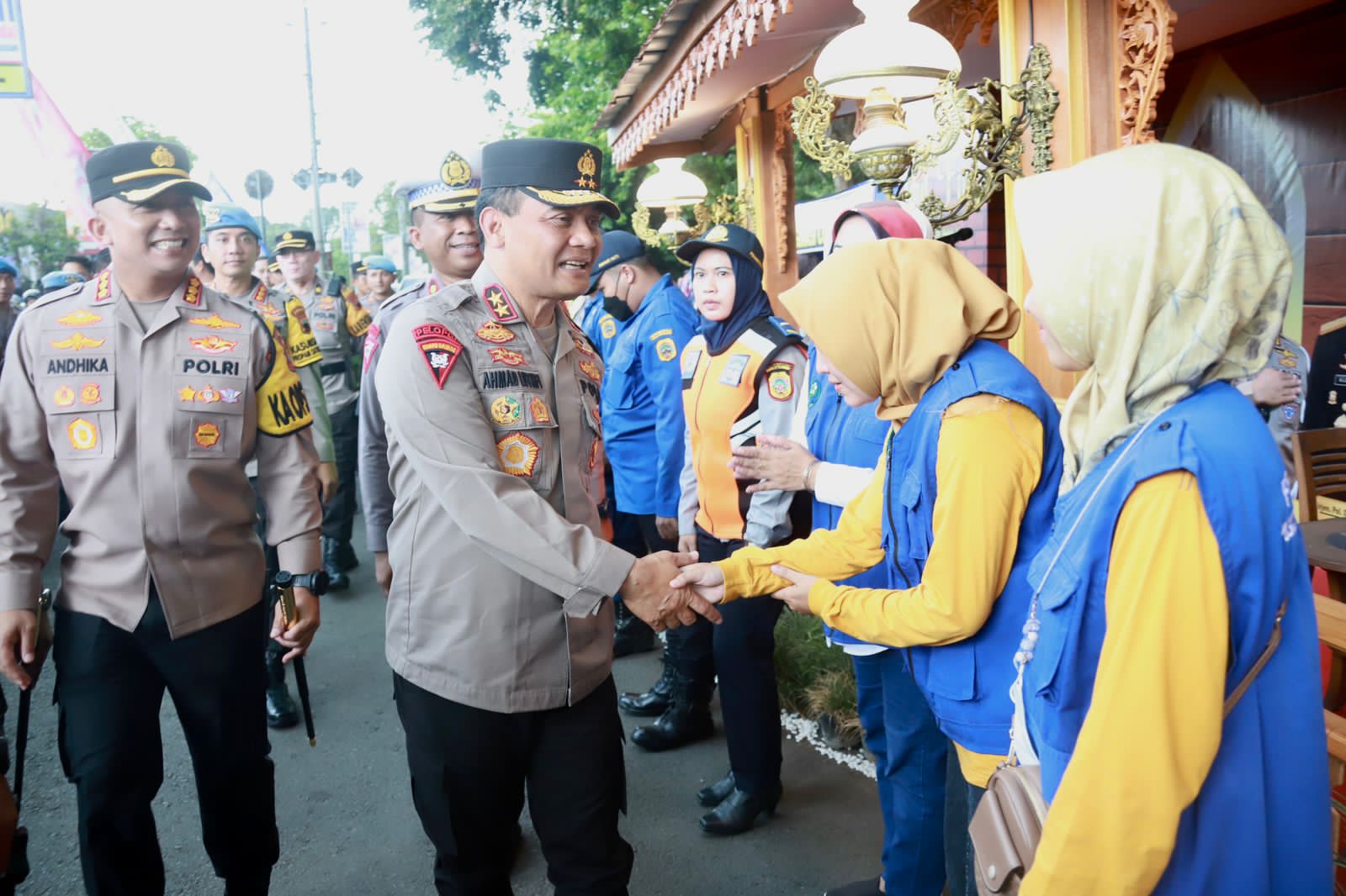 Siaga dan Tetap Semangat, Irjen Pol Drs. Ahmad Luthfi Turun Pantau Arus Balik