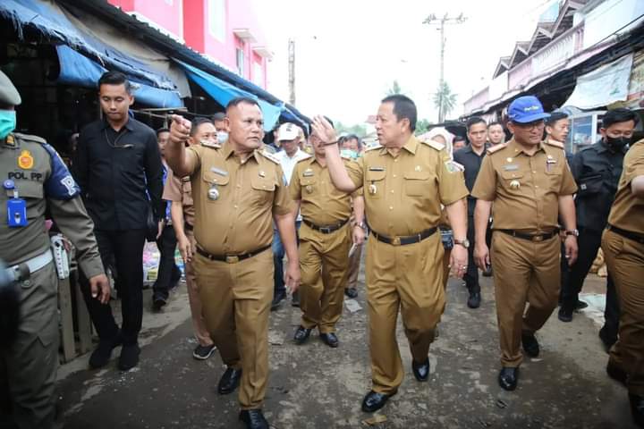 Bupati Lamsel Nanang Dampingi Gubernur Lampung Kunjungi Pasar Natar