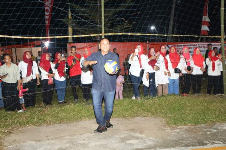 Secara Resmi Nanang Ermanto Buka Open Turnamen Voly Gunung Terang Cup 1 2023