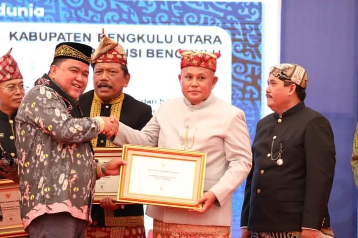 Pemkab Lamsel Terima Sertifikat Bebas Malaria