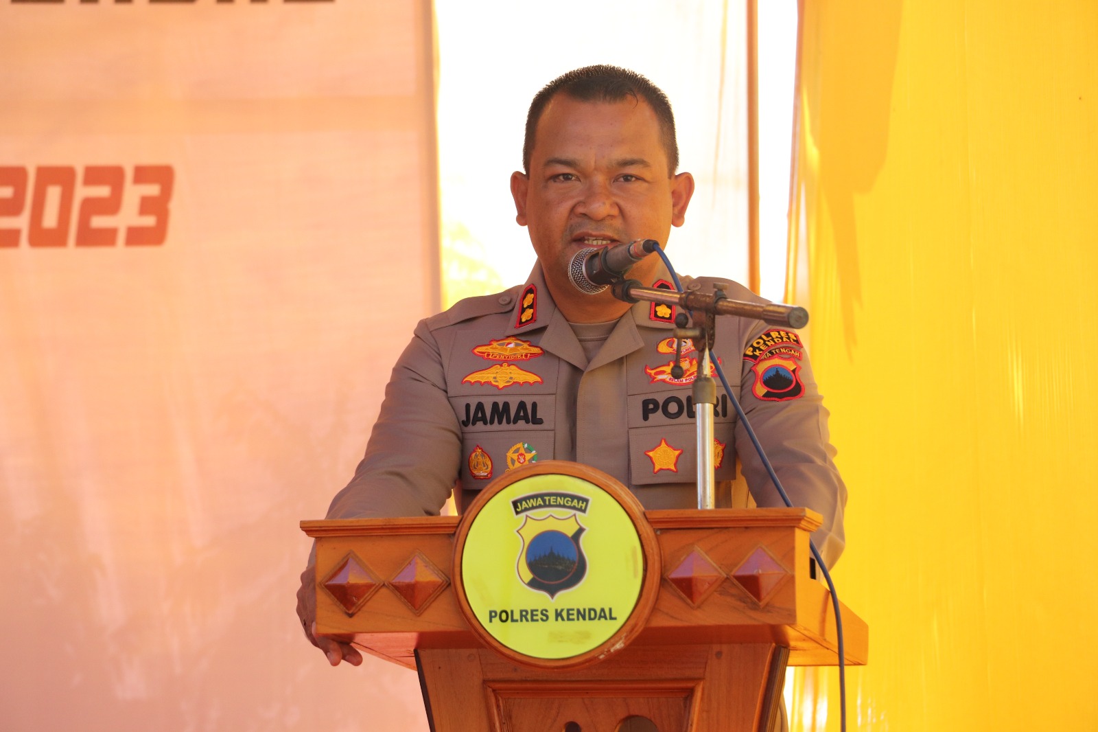200 Warga Terima Bantuan di Momen HUT Bhayangkara ke 77
